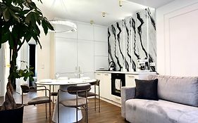 Wita Stwosza 14 Apartment - Check-In 20h - Parking